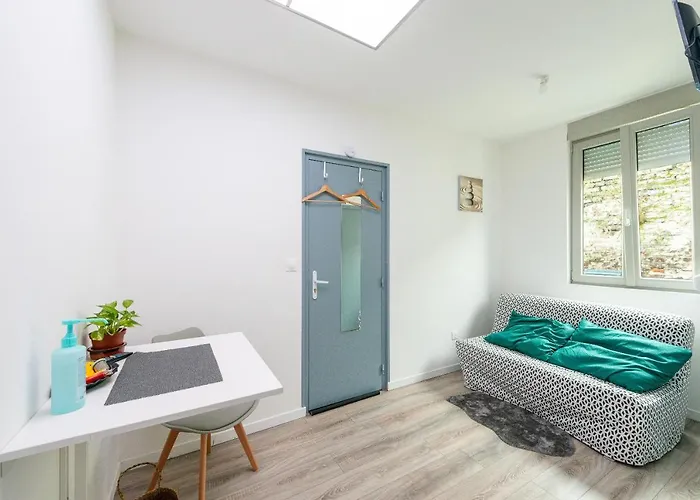 Studianzin Lejlighedshotel Anzin